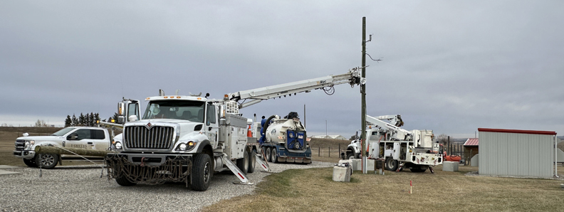 Fortis Alberta power line crew